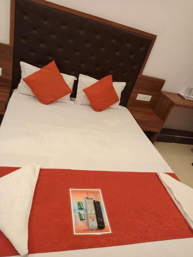 Hotel Sai Deep Lodging By Wb Inn 나비뭄바이 외부 사진