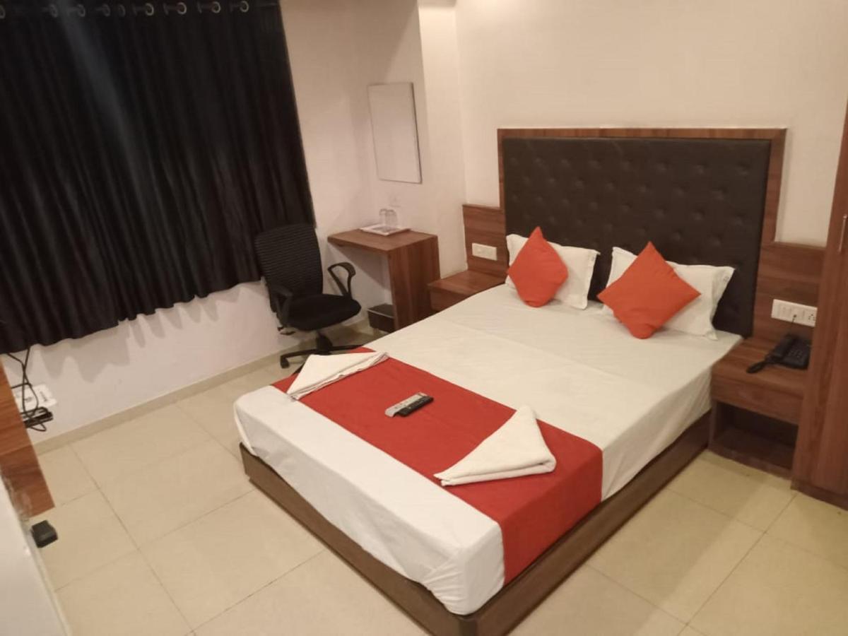 Hotel Sai Deep Lodging By Wb Inn 나비뭄바이 외부 사진